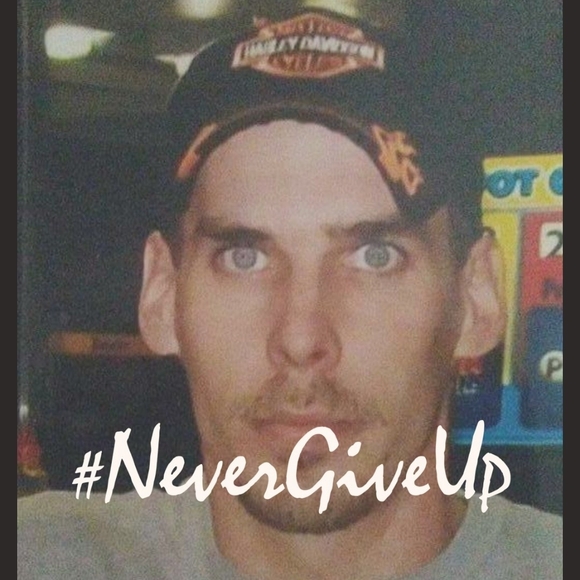 Meet your Posher, Chris - Picture 1 of 1